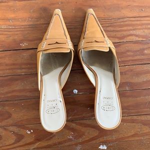 Tan Circa by Joan & David kitten heels, size 9